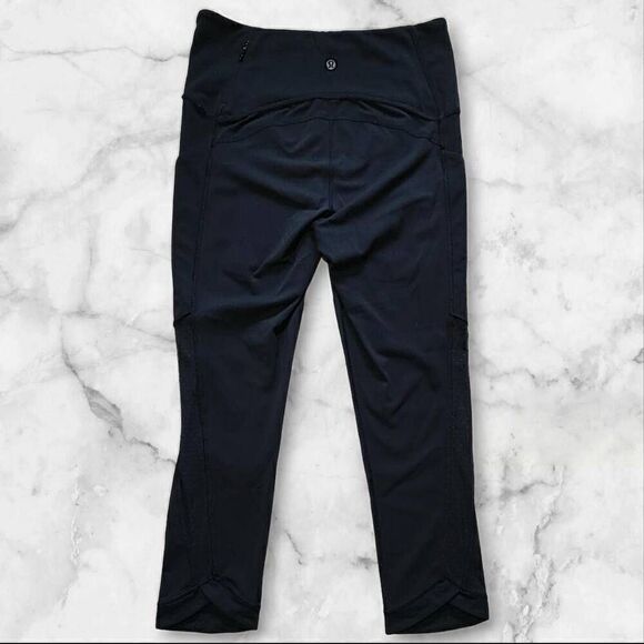 Lululemon Size Black 6 Mesh Leg Detail Leggings 20" - Picture 2 of 2